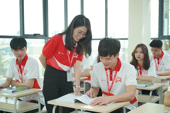 SOFL Education chiêu mộ thành công cầu thủ Hoàng Đức trở thành “đại sứ truyền cảm hứng” năm 2022 - 5