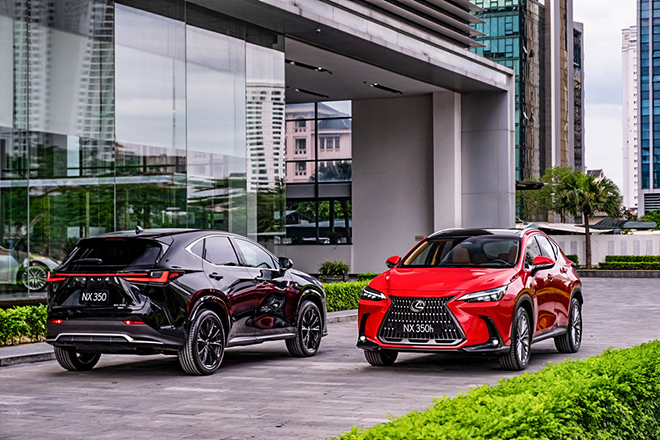 Take a look at luxury car models that have just been launched in Vietnam - 7