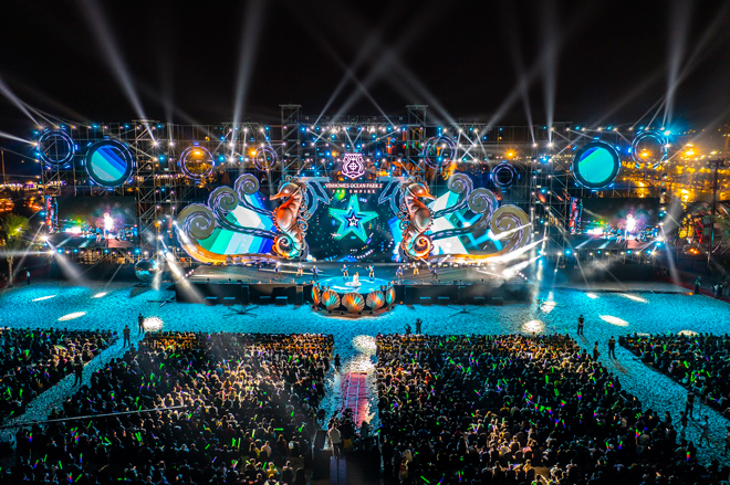 Trải nghiệm trọn vẹn kỳ nghỉ lễ “rực rỡ” tại Tổ hợp Biển tạo sóng nhân tạo lớn nhất thế giới - 12