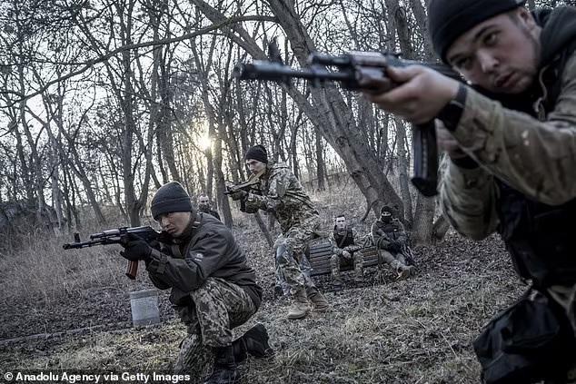Mỹ cung cấp thông tin tình báo giúp Ukraine nhắm vào các vị tướng lĩnh cấp cao của Nga. (Ảnh: NYT)