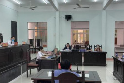 Tin tức trong ngày - Diễn biến mới vụ kiện Chủ tịch UBND tỉnh Khánh Hòa