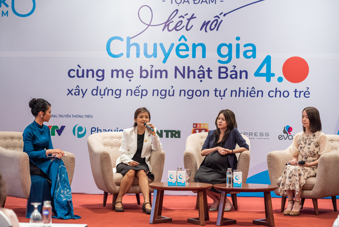 Ths.Bs Ngự Uyển chia sẻ về khái niệm “Nếp ngủ ngon tự nhiên” tại toạ đàm&nbsp;