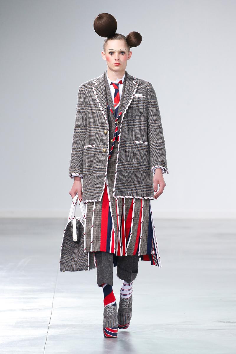 Thom Browne combines classic vestons with children's toys in a new collection - 7