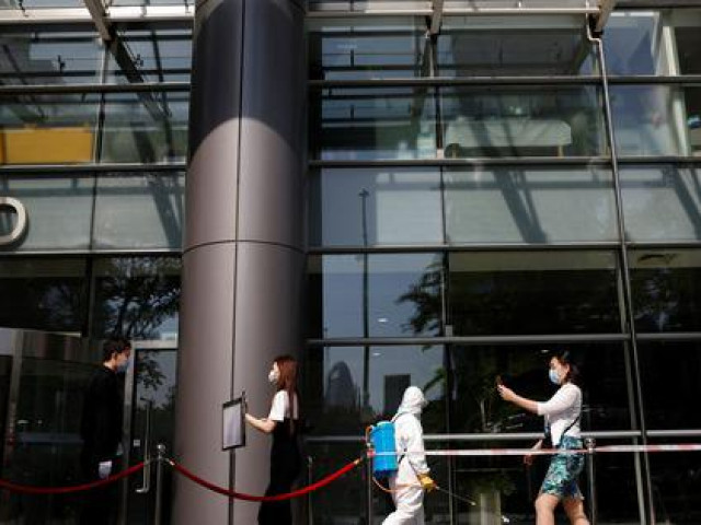 Thế giới - Không khoan nhượng với Covid-19, Trung Quốc thấm đòn kinh tế