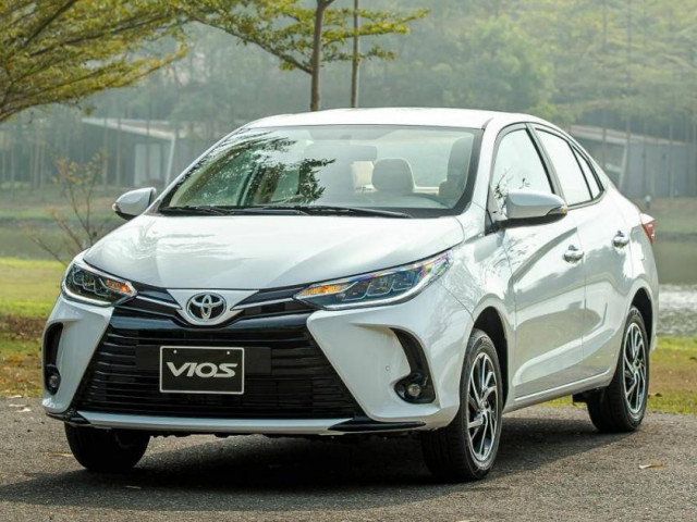 Tin tức ô tô - Nhiều mẫu ô tô nội tăng giá khi khách hàng mua xe "chạy thuế" tăng cao