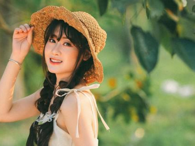 Bạn trẻ - Cuộc sống - Nữ sinh trường Đại học Hòa Bình khiến "dân tình" mê mệt vì bộ ảnh quá đỗi ngọt ngào