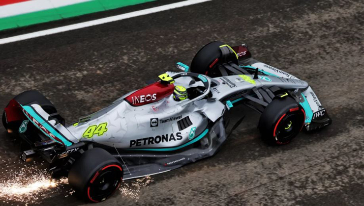Hamilton và Mercedes chưa thể vượt qua khó khăn
