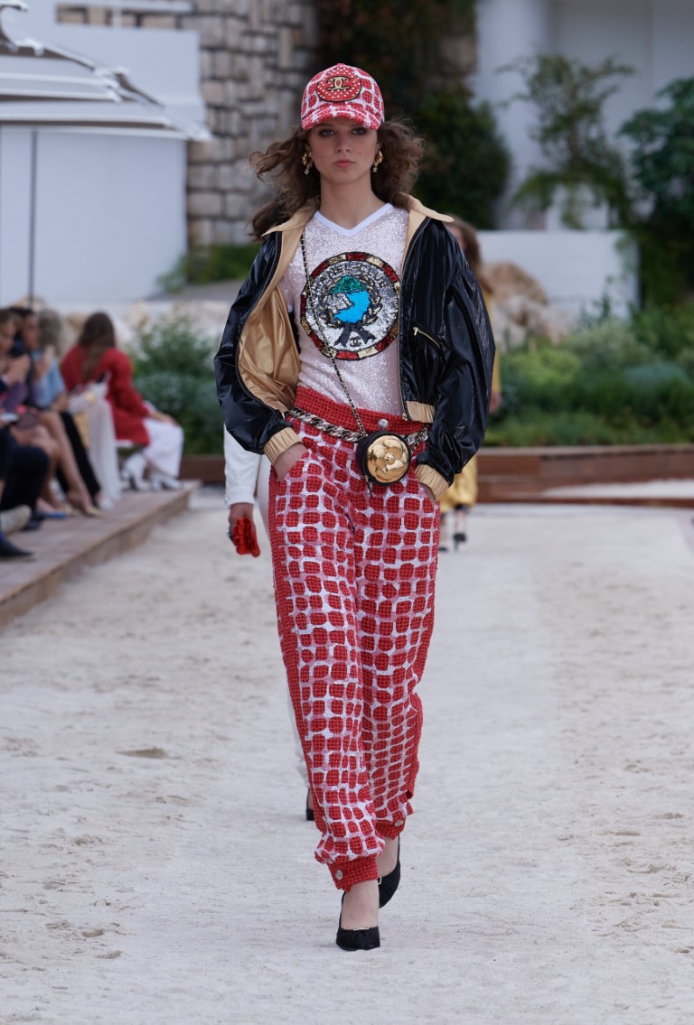 Luxury and sporty Chanel with the Cruise 2023 collection in the Kingdom of Monaco - 10