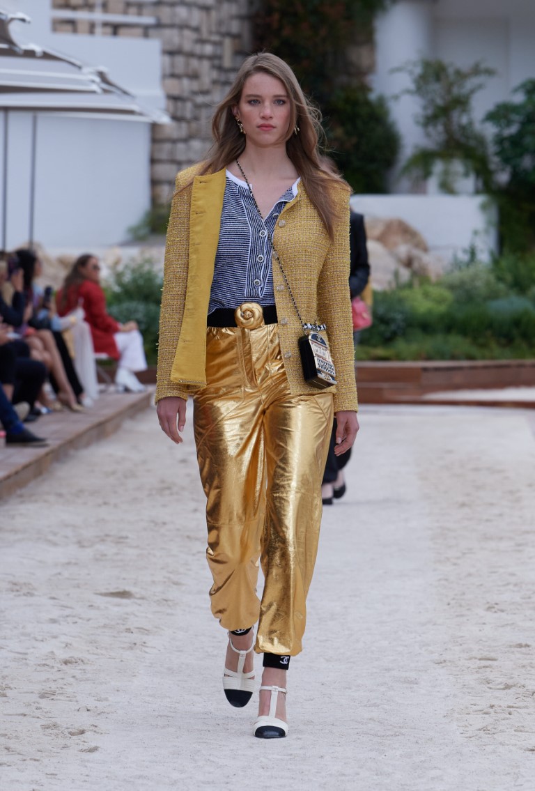 Luxurious and sporty Chanel with the Cruise 2023 collection in the Kingdom of Monaco - 8
