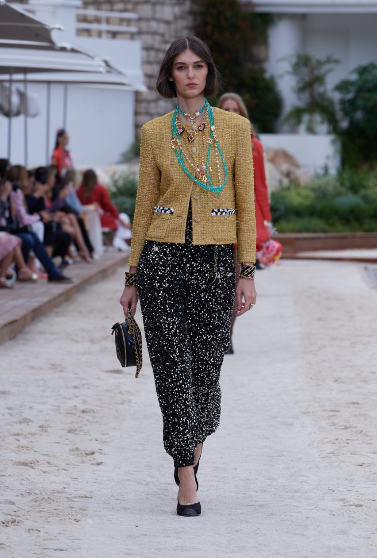 Luxury and sporty Chanel with Cruise 2023 collection in the Kingdom of Monaco - 6