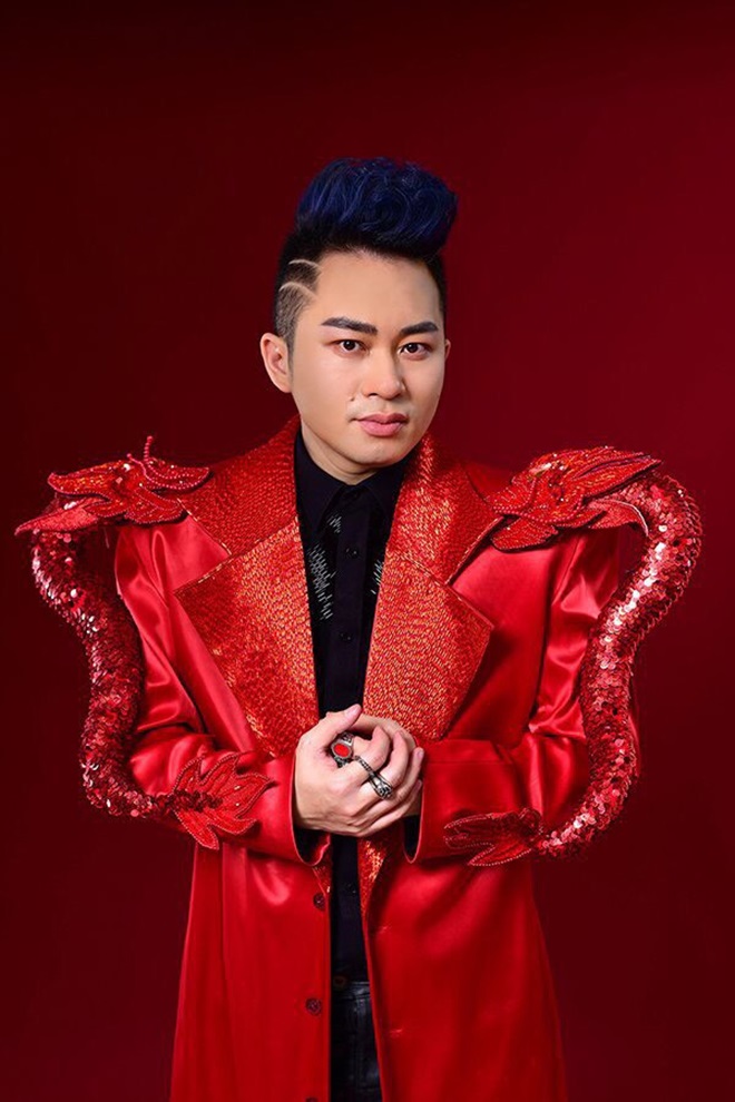 Ca sĩ Tùng Dương.
