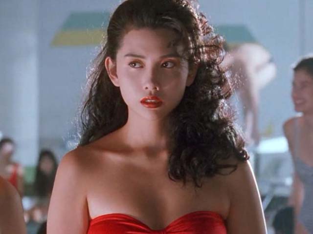 Làm đẹp - Con gái “nữ hoàng cảnh nóng” khoe nhan sắc rực rỡ "một 9 một 10" với mẹ