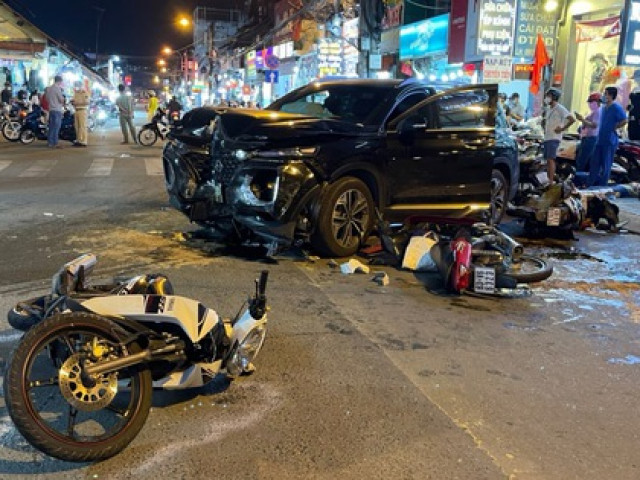 Tin tức trong ngày - Tài xế ôtô tông hàng loạt xe máy ở Thủ Đức vẫn còn nồng độ cồn trong máu