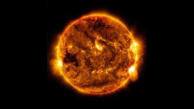 Solar storms pass the earth, what to watch out for?  - first