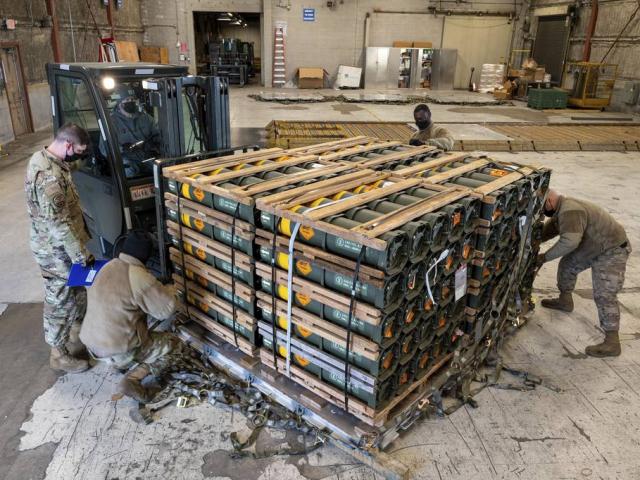 Thế giới - Mỹ tiết lộ thời điểm "bước ngoặt" trong viện trợ vũ khí cho Ukraine