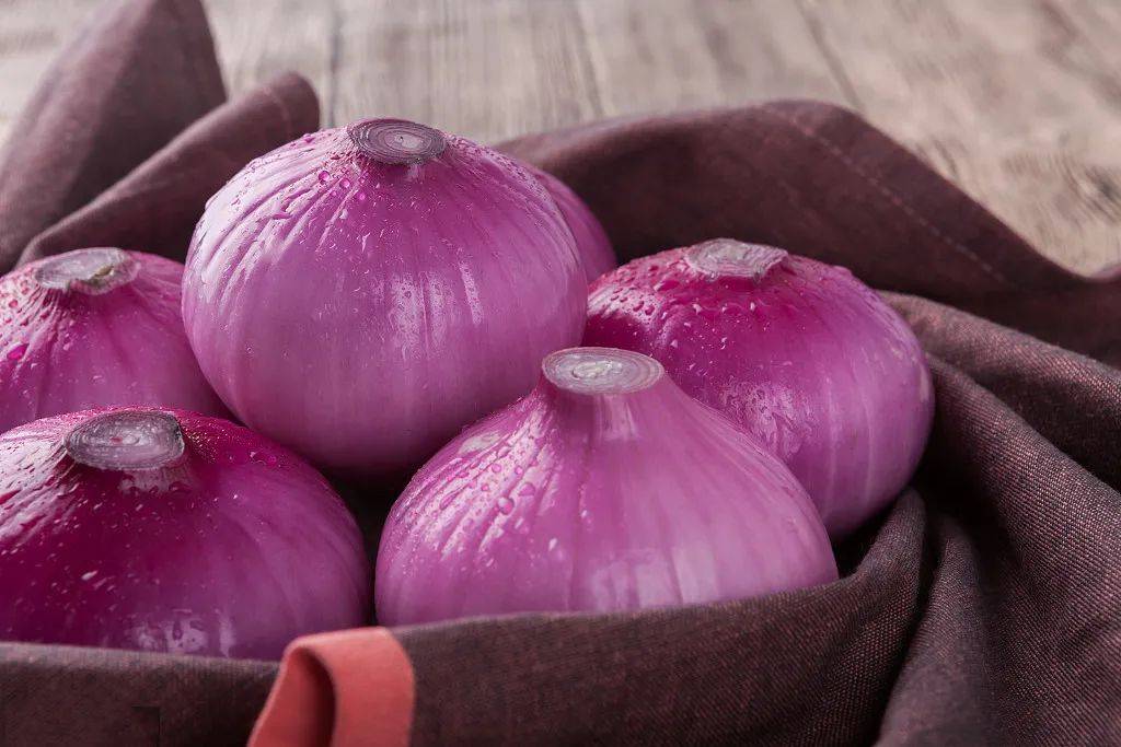 6 reasons why the French, Indians, and Greeks always have onions in their meals - 4