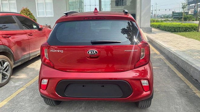 KIA adds two more low-priced sessions for Morning cars in Vietnam - 11