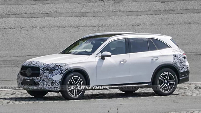 The new generation Mercedes-Benz GLC was caught on the test track - 1
