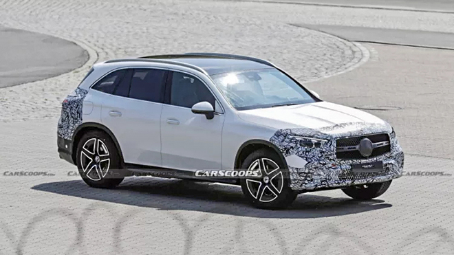The new generation Mercedes-Benz GLC was caught on the test track - 4
