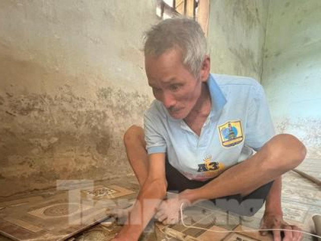 Tin tức trong ngày - Hố tử thần dọa "nuốt" nhà dân ở Nghệ An