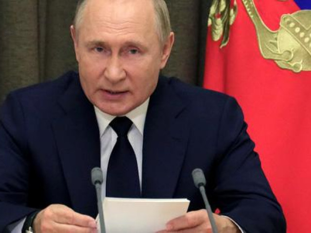Công ty phương Tây ồ ạt rút khỏi Nga, ông Putin ký sắc lệnh đặc biệt