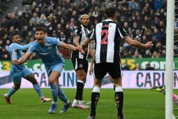 Trực tiếp bóng đá Man City - Newcastle: Sterling ấn định tỷ số (Vòng 36 Ngoại hạng Anh)