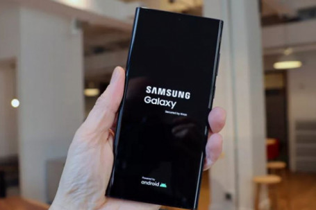 Ba sản phẩm thách thức danh hiệu “điện thoại tốt nhất” của Galaxy S22 Ultra