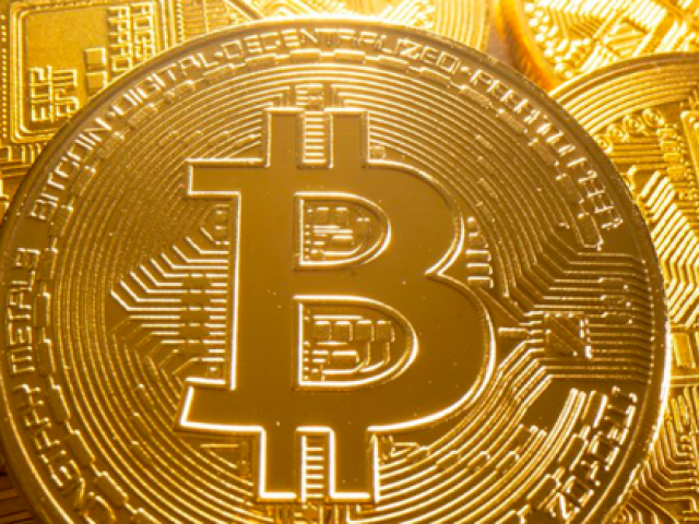 Kinh doanh - Bitcoin tiếp tục rớt giá mạnh