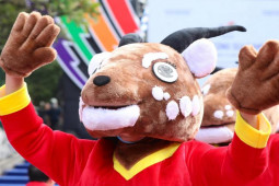 Tin tức trong ngày - Video: Cận cảnh nơi sản xuất 60.000 linh vật Sao La phục vụ cho SEA Games 31