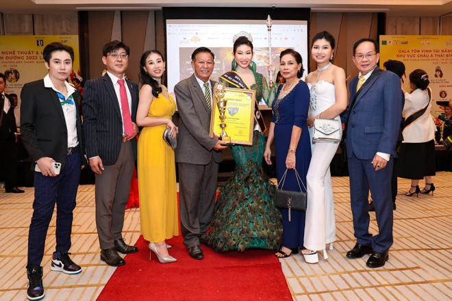 Nữ CEO Huỳnh Như Mai được nhận danh hiệu "Hoa hậu doanh nhân ngành làm đẹp năm 2022" - 5
