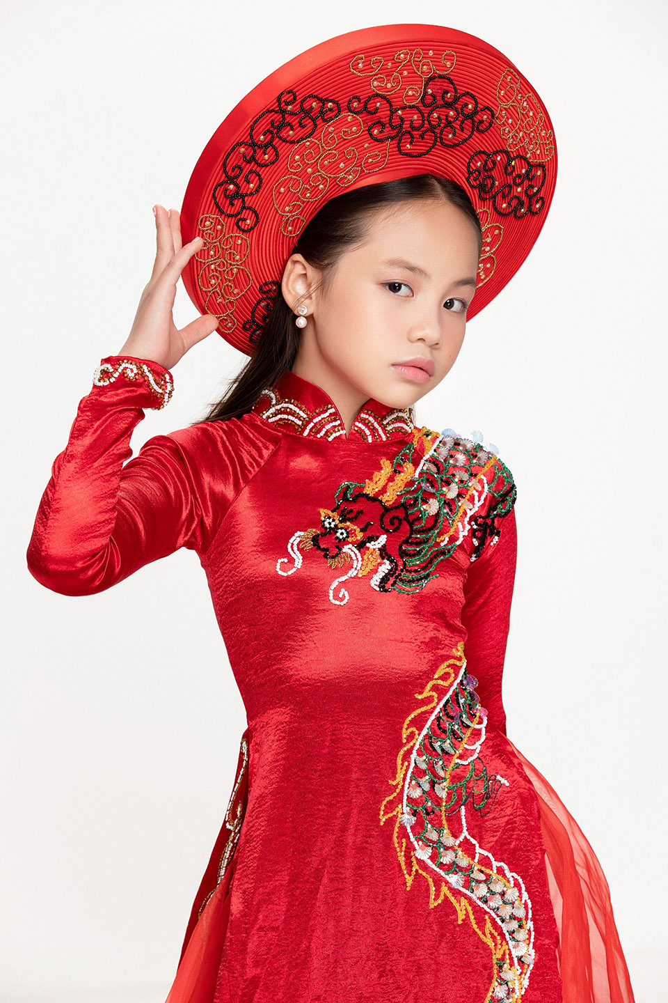 9-year-old model Phung Hieu Anh was crowned 