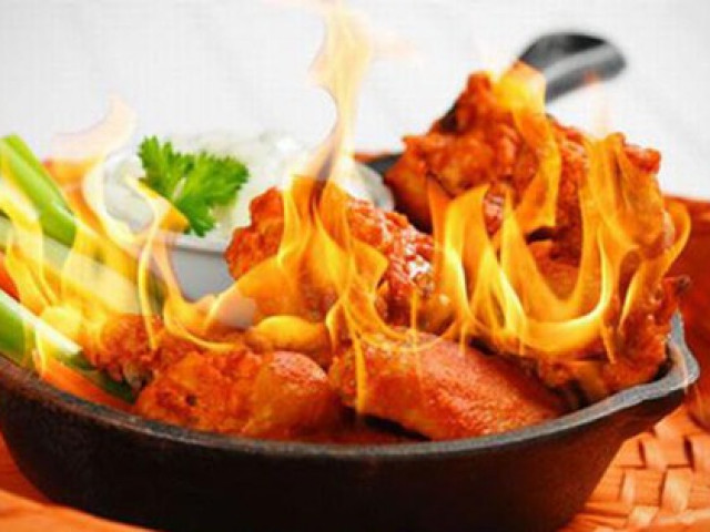 Sức khỏe đời sống - Không muốn già nhanh, mặt "vừa nhàu vừa chảy" thì tránh xa những thực phẩm khoái khẩu này