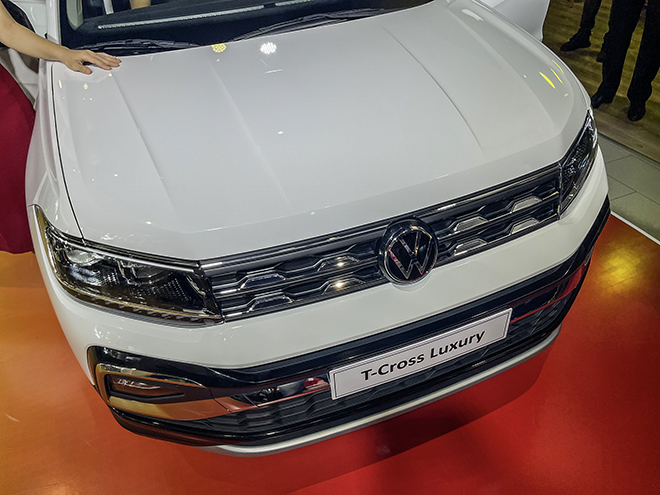 Volkswagen T-Cross launched to the Vietnamese market, priced at more than 1 billion VND - 4