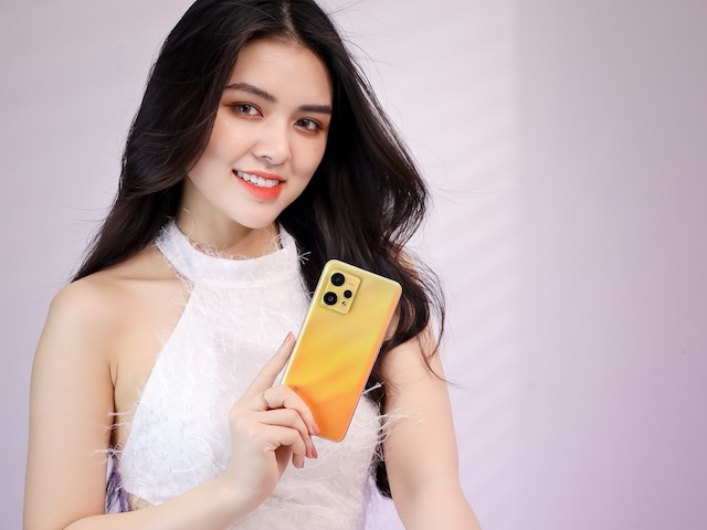 Thời trang Hi-tech - Đánh giá Realme 9 4G: Mặt lưng 3D độc đáo, pin "trâu" và sạc siêu tốc