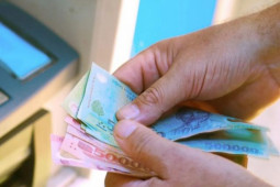 Kinh doanh - Trải nghiệm rút tiền tại máy ATM bằng căn cước công dân gắn chip chỉ trong vài phút