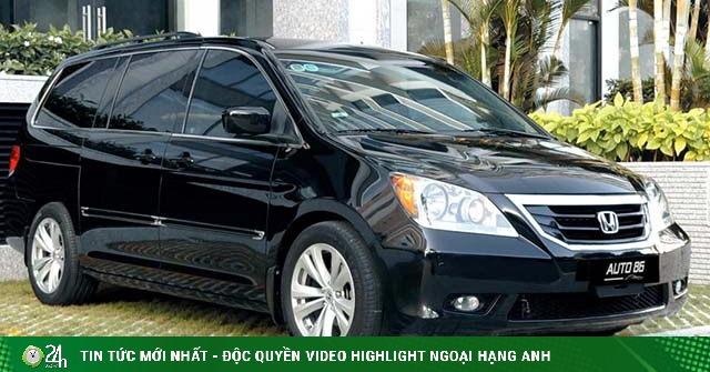 2008 Honda Odyssey Touring imported car is offered for sale at less than half the price of KIA Carnival car