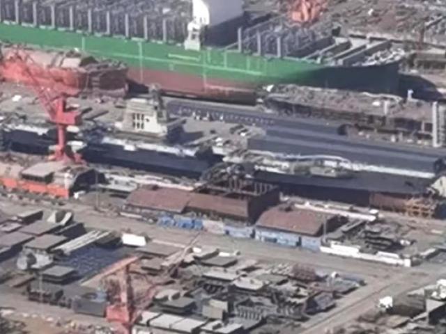 Thế giới - Hình ảnh mới về tàu sân bay “lớn nhất và hiện đại nhất" của Trung Quốc