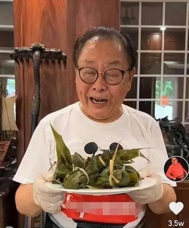 Khác với "sư phụ", Trư Bát Giới ham ăn của Cbiz 76 tuổi vẫn được khen hết lời - 3