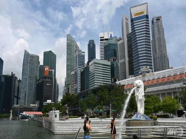 Áp lực đè nặng nền kinh tế, lạm phát của Singapore lên mức cao nhất trong 10 năm