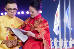 Đời sống Showbiz - MC Đức Bảo hé lộ hình ảnh "siêu hiếm" trước giờ khai mạc SEA Games 31 tại SVĐ Mỹ Đình