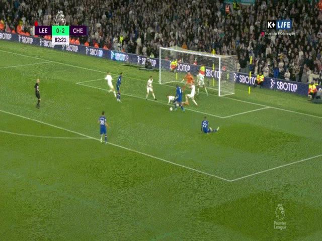 Bóng đá - Video bóng đá Leeds - Chelsea: Thẻ đỏ tai hại, 3 đòn choáng váng (Vòng 33 Ngoại hạng Anh)