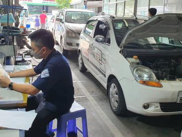 Tin tức ô tô - Hàng ngàn ô tô hết niên hạn sẽ bị công an xã 'khai tử'