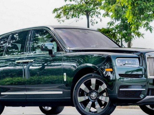Ngắm xe - Xế sang tiền tỷ Rolls-Royce Cullinan vừa về Việt Nam đã có chủ mới