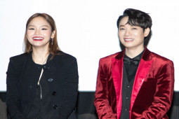 Nhạc - Miu Lê quỳ giữa phim trường, quyết trả lại tiền cho Trúc Nhân