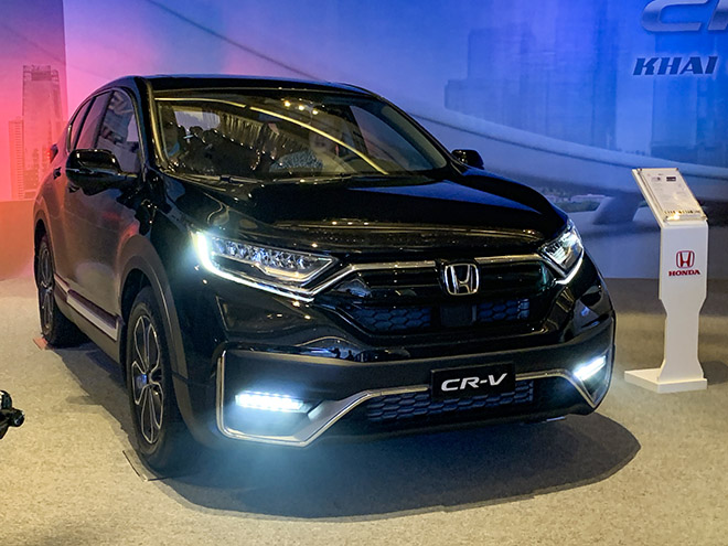 Price of Honda CR-V car rolling in May 2022, 50% off registration fee - 5
