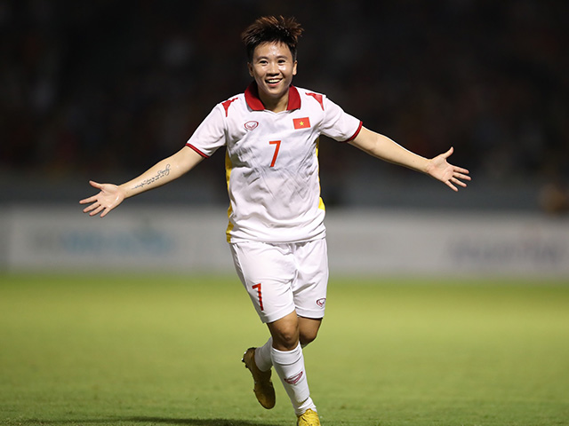 Bóng đá - Tròn mắt xem Tuyết Dung ghi siêu phẩm "lá vàng rơi" cho ĐT nữ Việt Nam