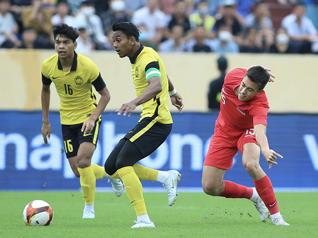 Trực tiếp bóng đá U23 Singapore - U23 Malaysia: Choáng váng 3 phút 2 bàn (SEA Games 31)