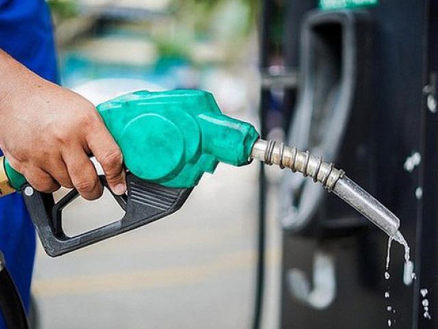 Kinh doanh - Nóng tuần qua: Giá xăng tăng "sốc", quỹ bình ổn âm nặng