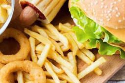 Sức khỏe đời sống - Những thói quen "giết gan" nhanh khủng khiếp, nhiều người Việt làm hằng ngày