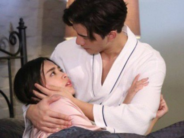 Bạn trẻ - Cuộc sống - Cưới 1 tháng vợ chưa cho “tân hôn”, cố tình đẩy cửa nhà tắm tôi nghẹn lòng nhìn cảnh tượng 